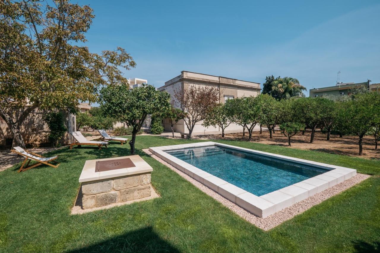 Villa Delle Zagare - Private Hydromassage Pool Surbo Bagian luar foto