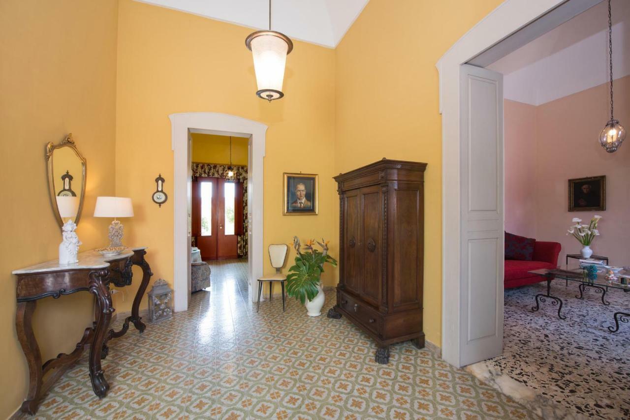Villa Delle Zagare - Private Hydromassage Pool Surbo Bagian luar foto