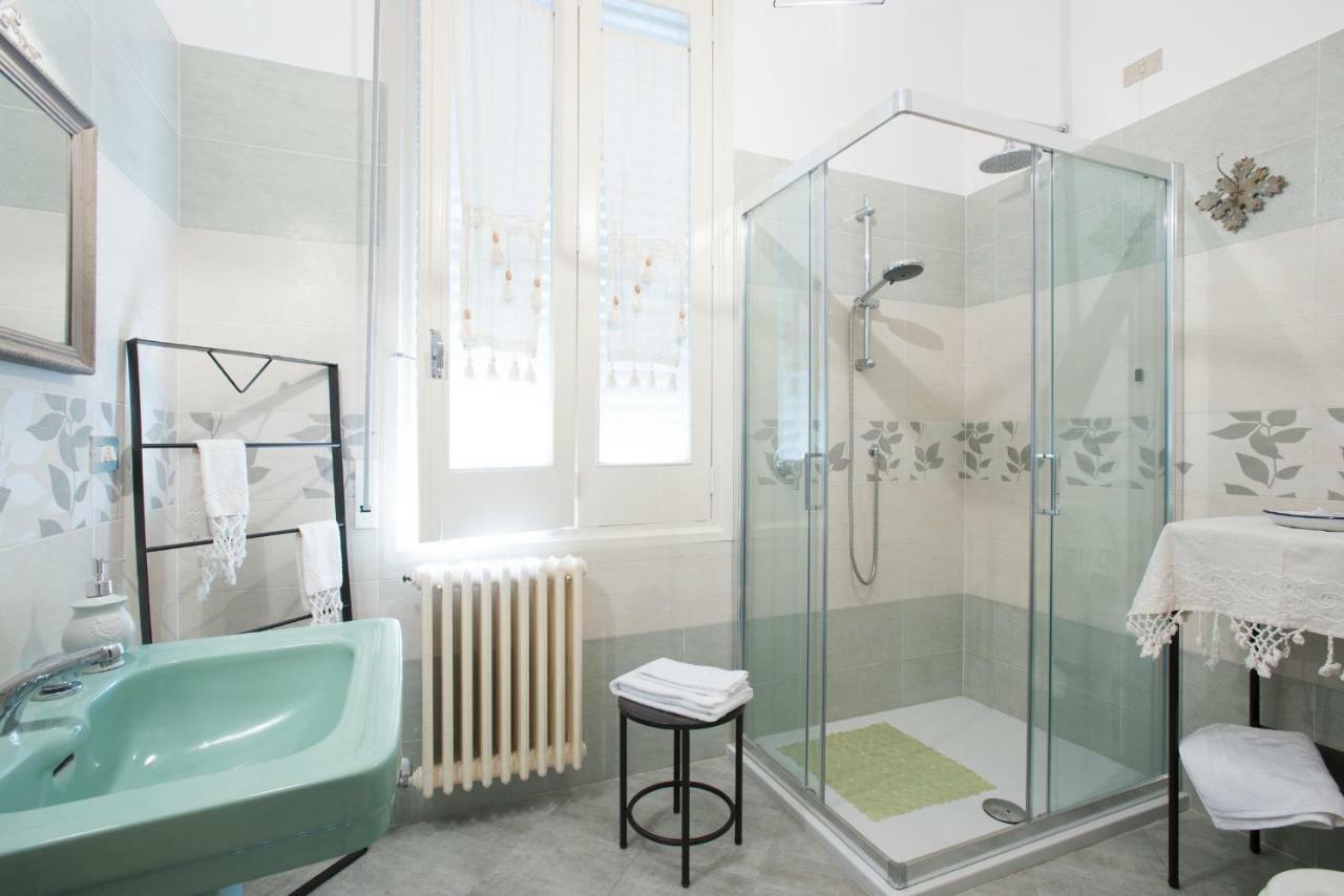 Villa Delle Zagare - Private Hydromassage Pool Surbo Bagian luar foto