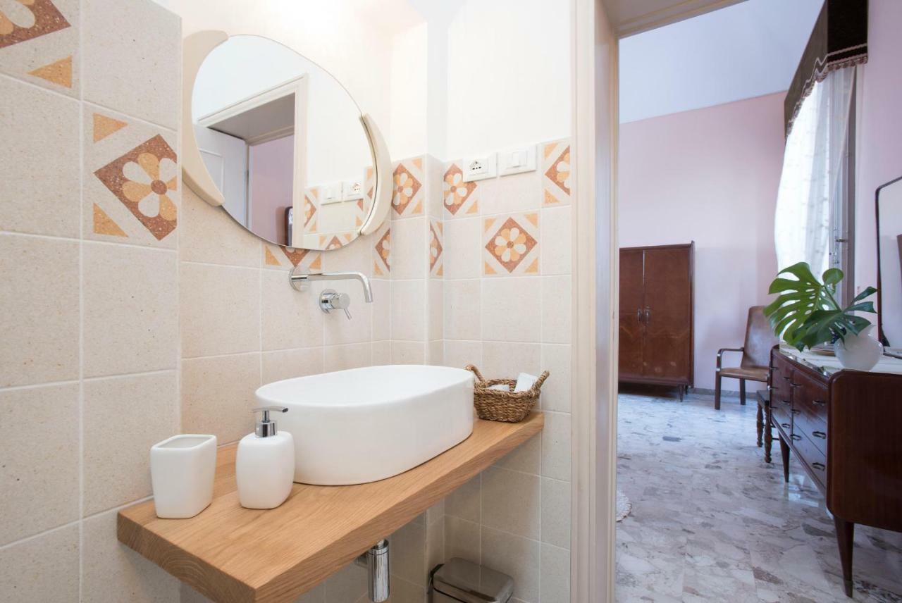 Villa Delle Zagare - Private Hydromassage Pool Surbo Bagian luar foto
