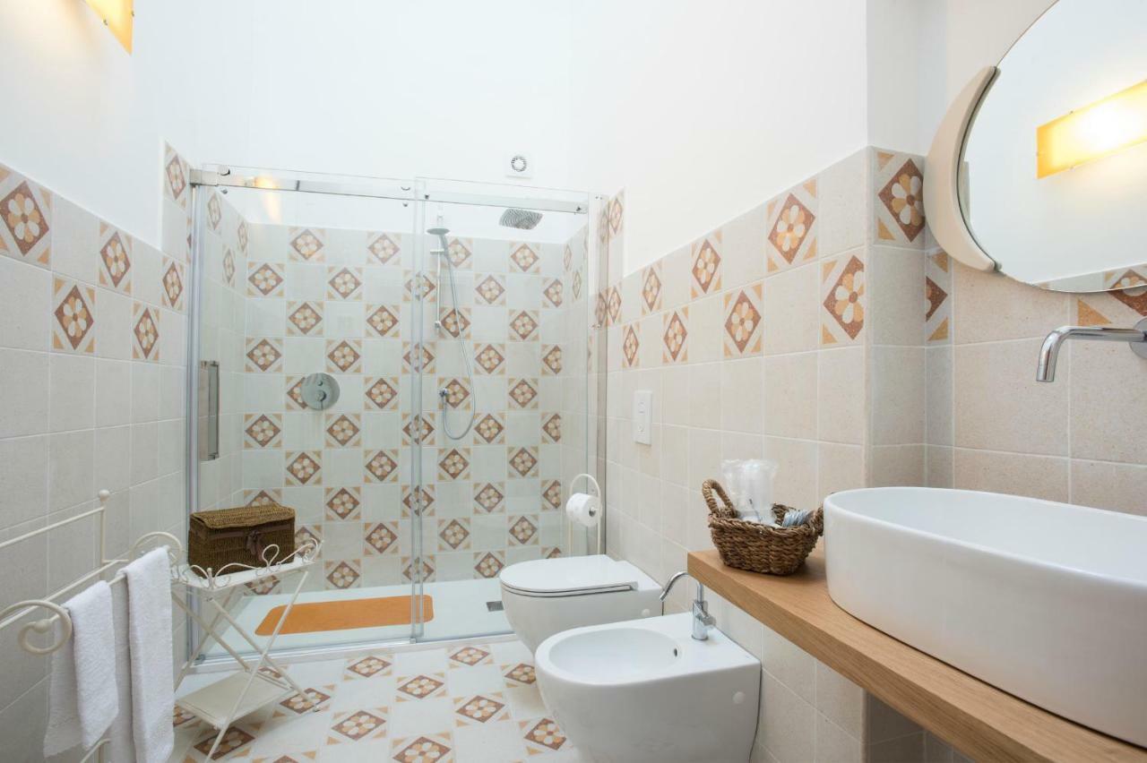 Villa Delle Zagare - Private Hydromassage Pool Surbo Bagian luar foto