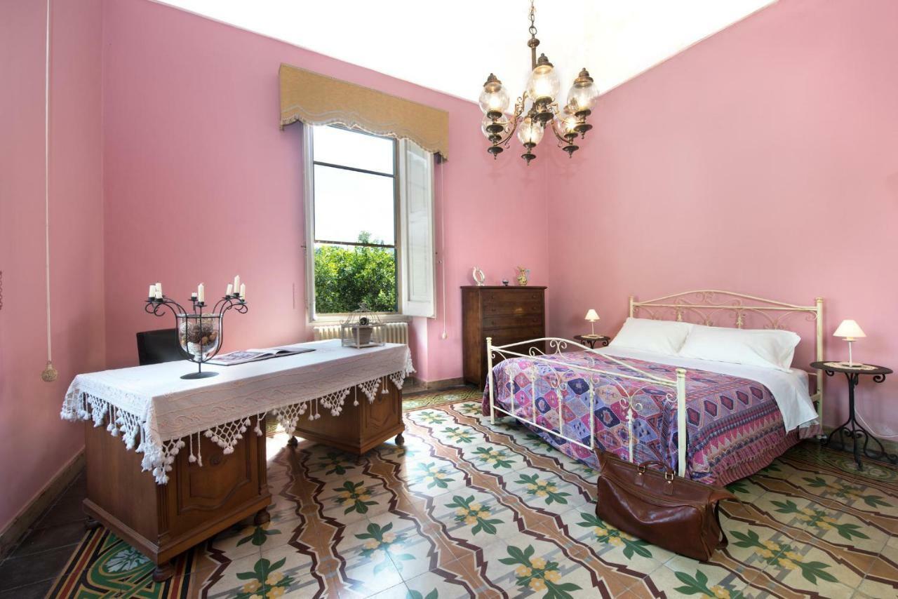 Villa Delle Zagare - Private Hydromassage Pool Surbo Bagian luar foto